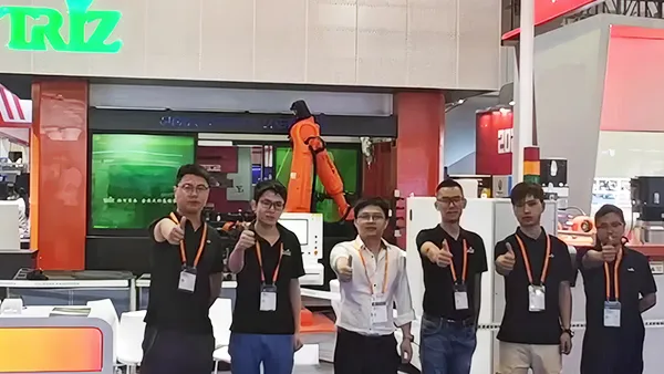 金属管加工設備のテクニカルサポート