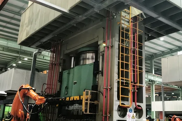 CNC管材ハイドロフォーミング用プレス機